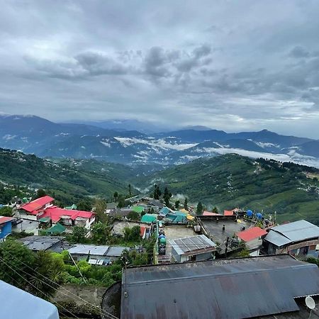 The Village Den , B&B Darjeeling Dardżyling Zewnętrze zdjęcie