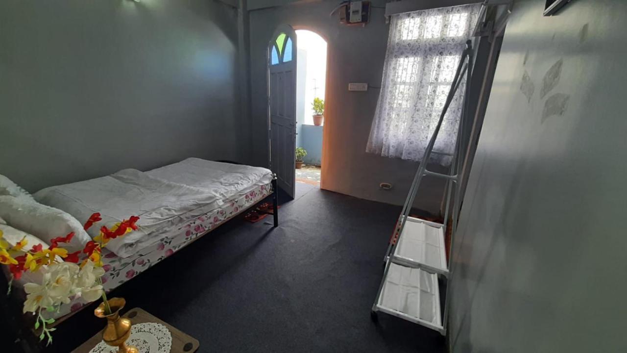 The Village Den , B&B Darjeeling Dardżyling Zewnętrze zdjęcie