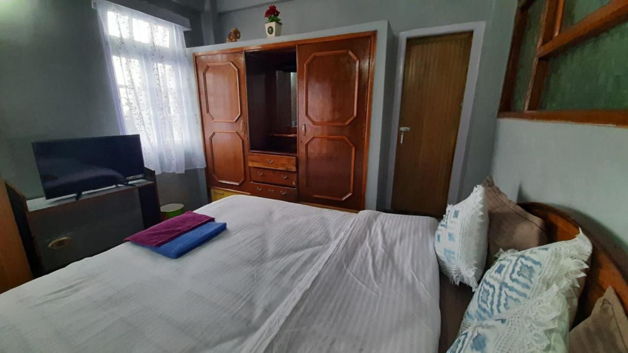 The Village Den , B&B Darjeeling Dardżyling Zewnętrze zdjęcie